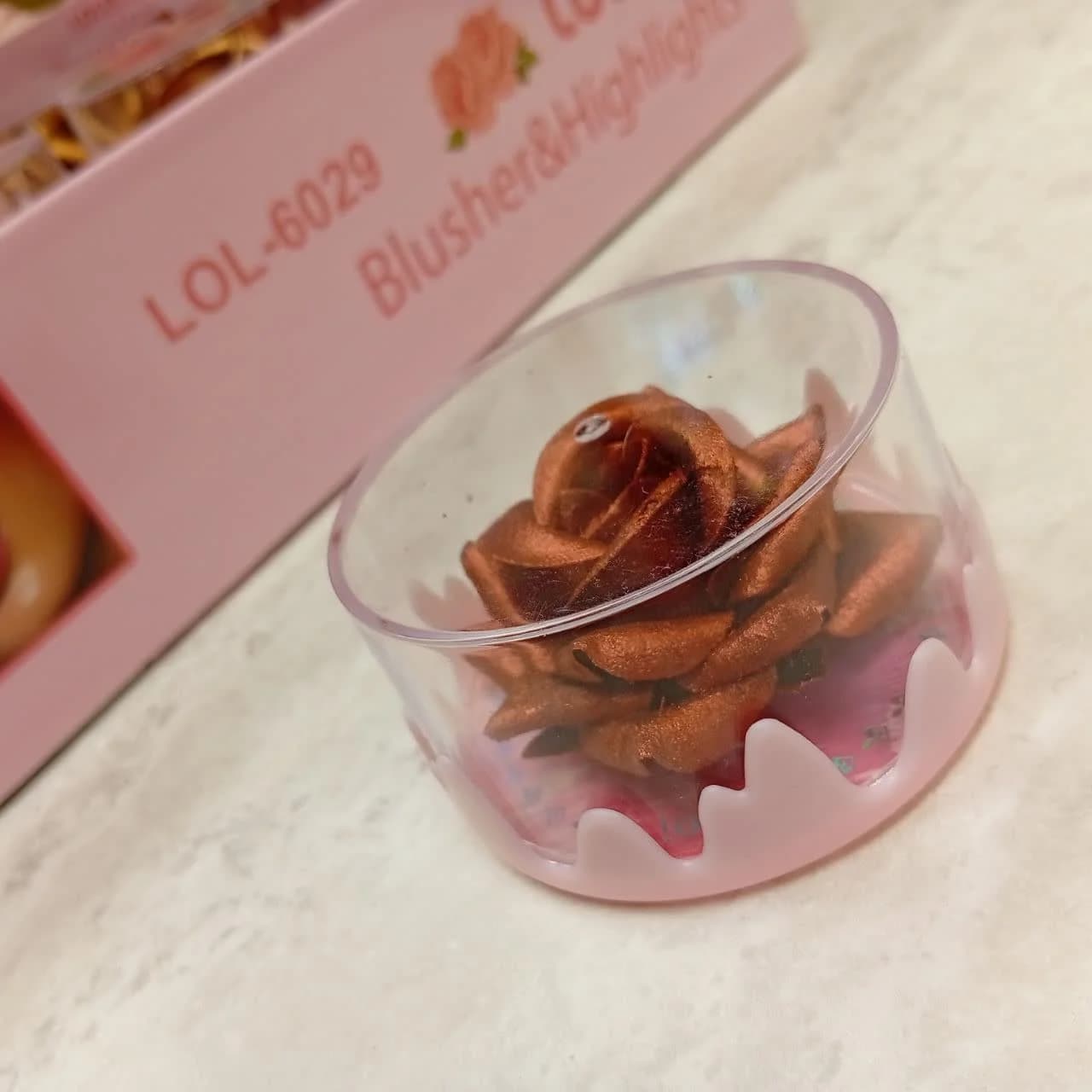رژگونه و هایلایتر گل رز جاودان